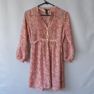 H&M HALF BUTTON PLEATS TIE BACK FLORAL BLOUSE